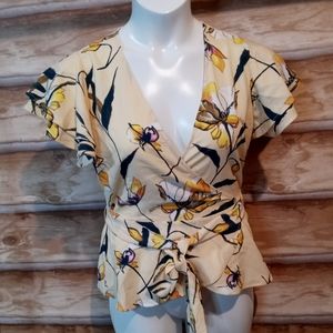 🎁Floral Fitted top New Day NWT